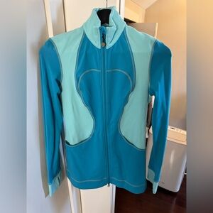 LULULEMON EUC RARE* ALLURING FORME JACKET size 6